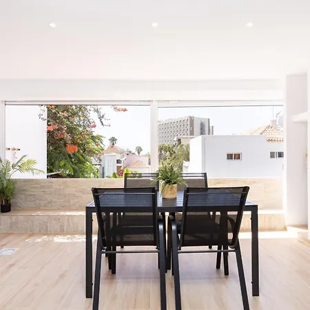 Americas Premium - 2 Bedrooms Pool & 20m2 Terrace Apartment
